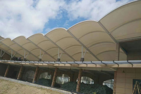 搭建煤棚使用膜材加工：节约时间，提升效率